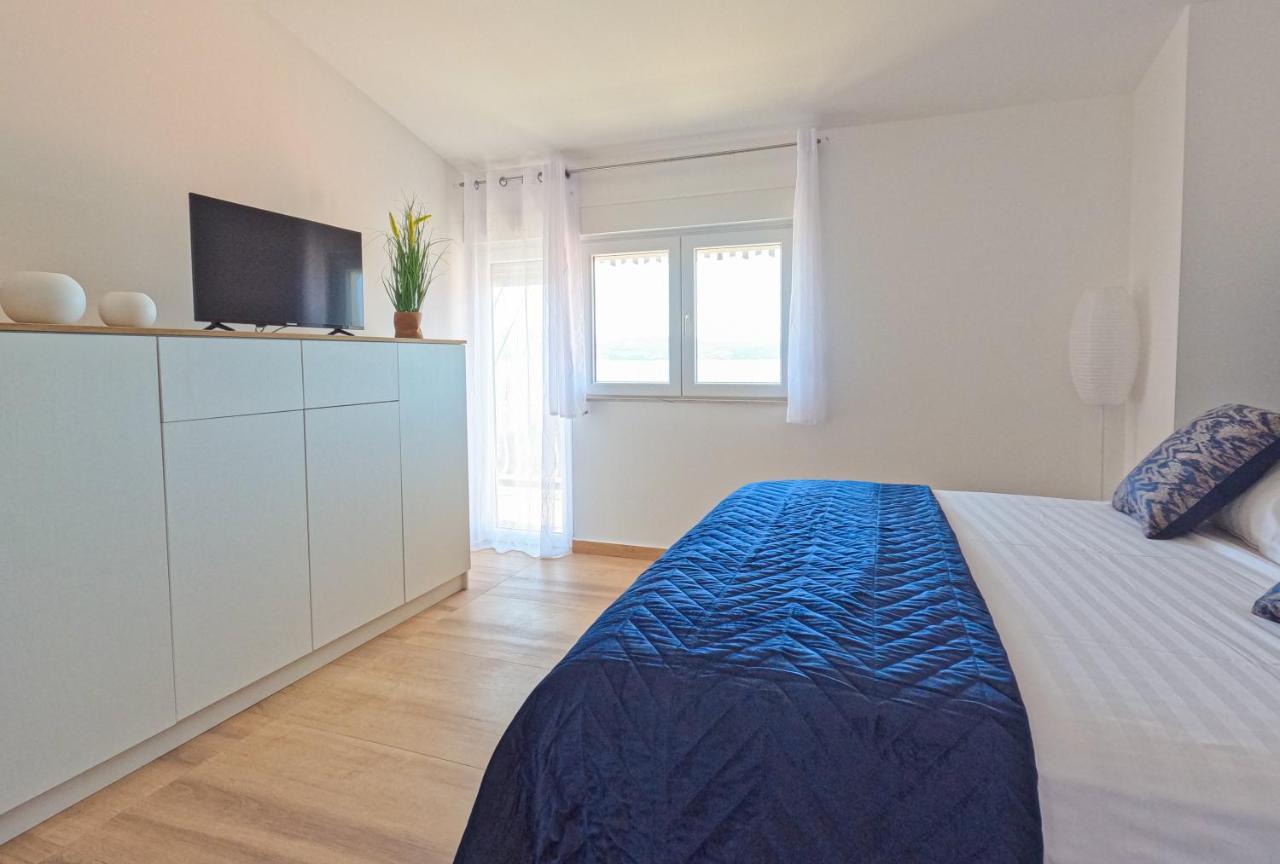 Sea And Mountain View Apartments Duće Extérieur photo